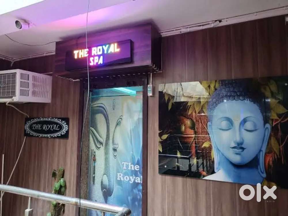 Par parlour job only good looking female model apply