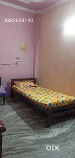 Pg for girl with 3 time meal near deshbandu college, ramanujan college