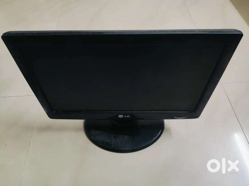 LG 17 inch Monitor