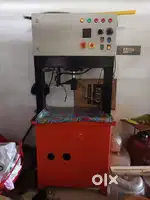 Paper plate making machine