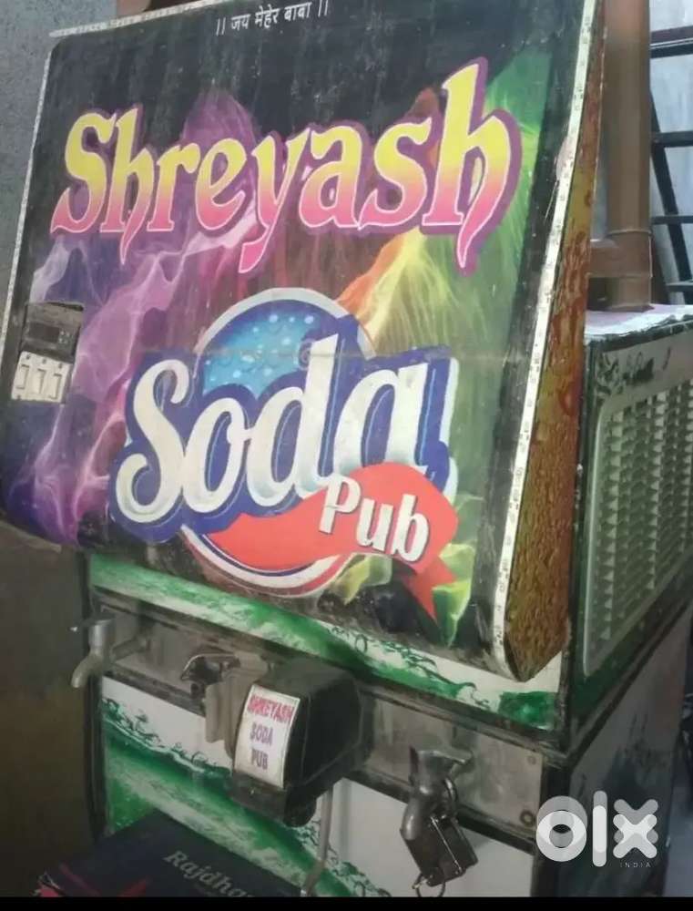 Soda Machine With 2 Nozzles