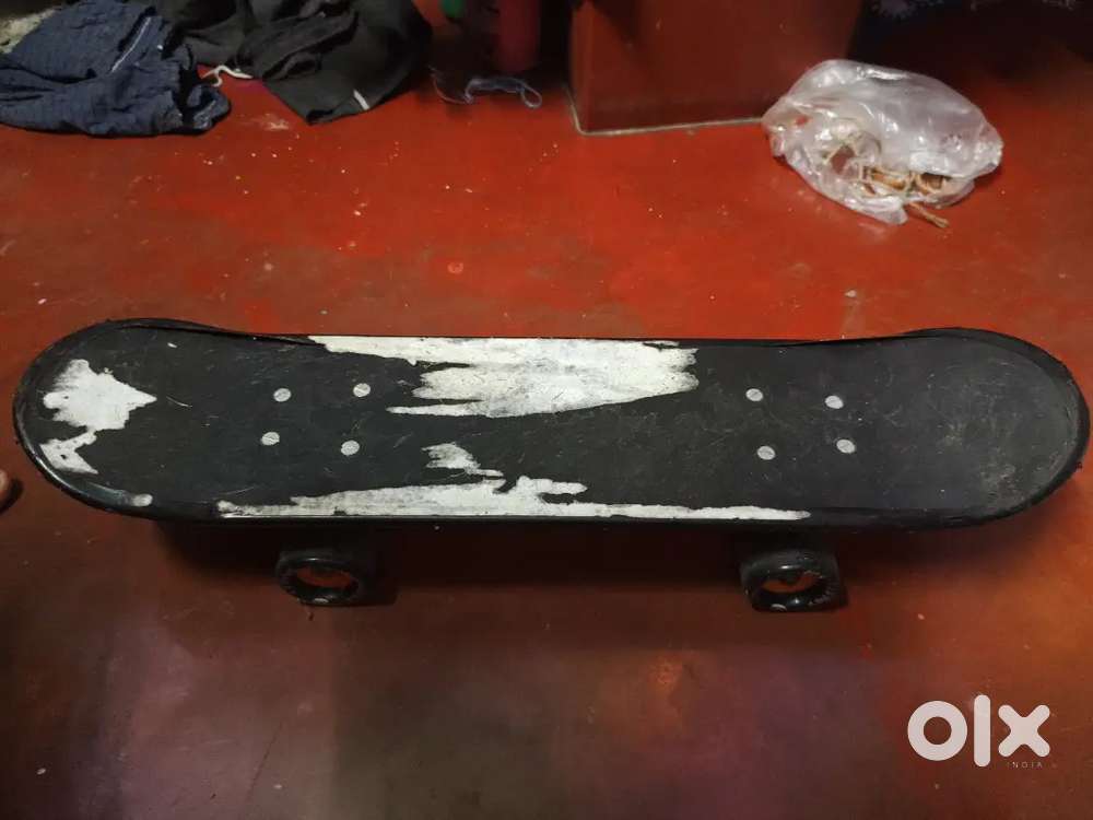 The skirt board in very good condition and bought in 2024.