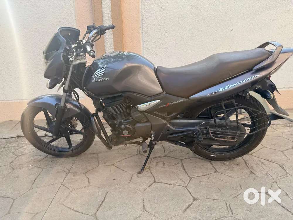 A well maintained Honda CB unicorn 150