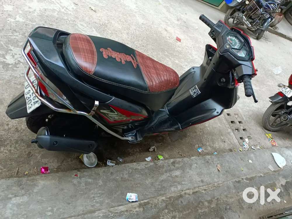 Honda deo..