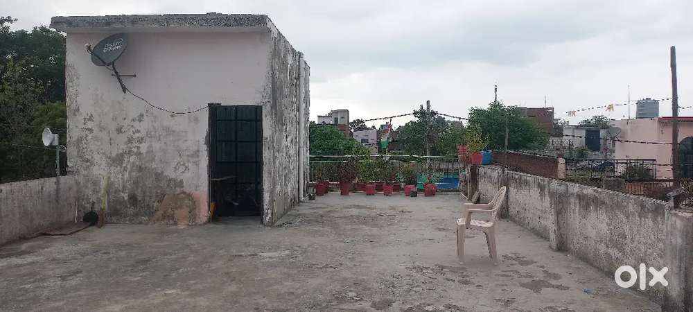 Sell my House 3 bedroom 1 Room for बैठक 1car parking Road 18फिट etc