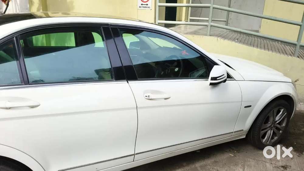 Good car selling it for 600000