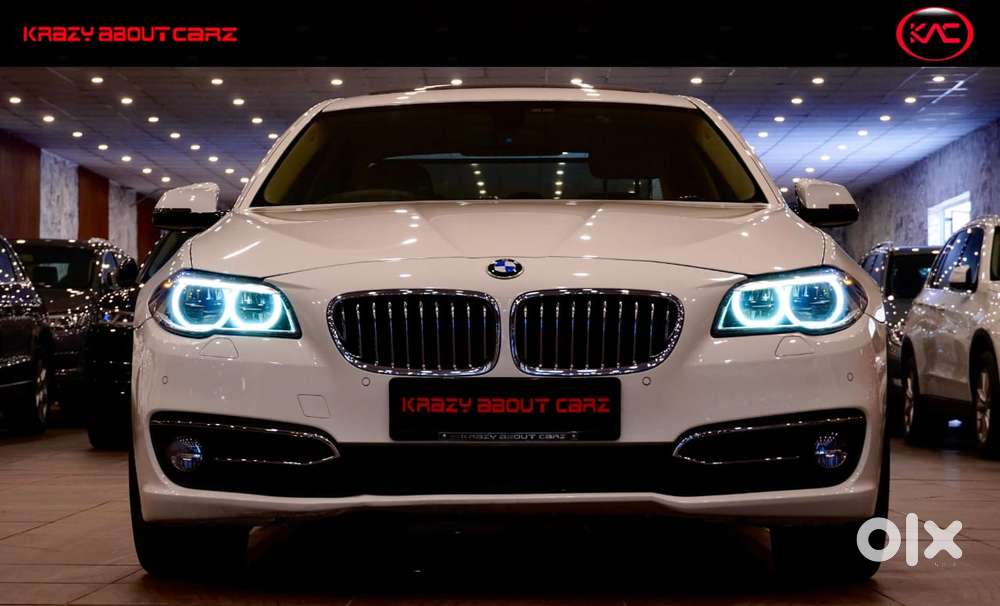 BMW 5 Series 2.0 520i Luxury Line, 2016, Petrol