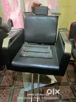 Salon matarial 40000/- negotiable
