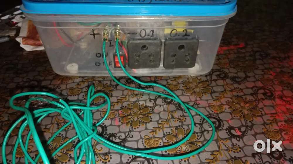 Emergency invater 12v to 220w