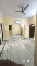 4 BHK 2nd FLOOR PORTION FOR RENT AT PRIME LOCATION NEAR SIKAR ROAD