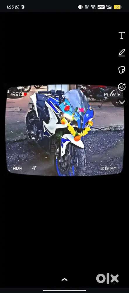 PULSAR RS200- BLUE AND WHITE