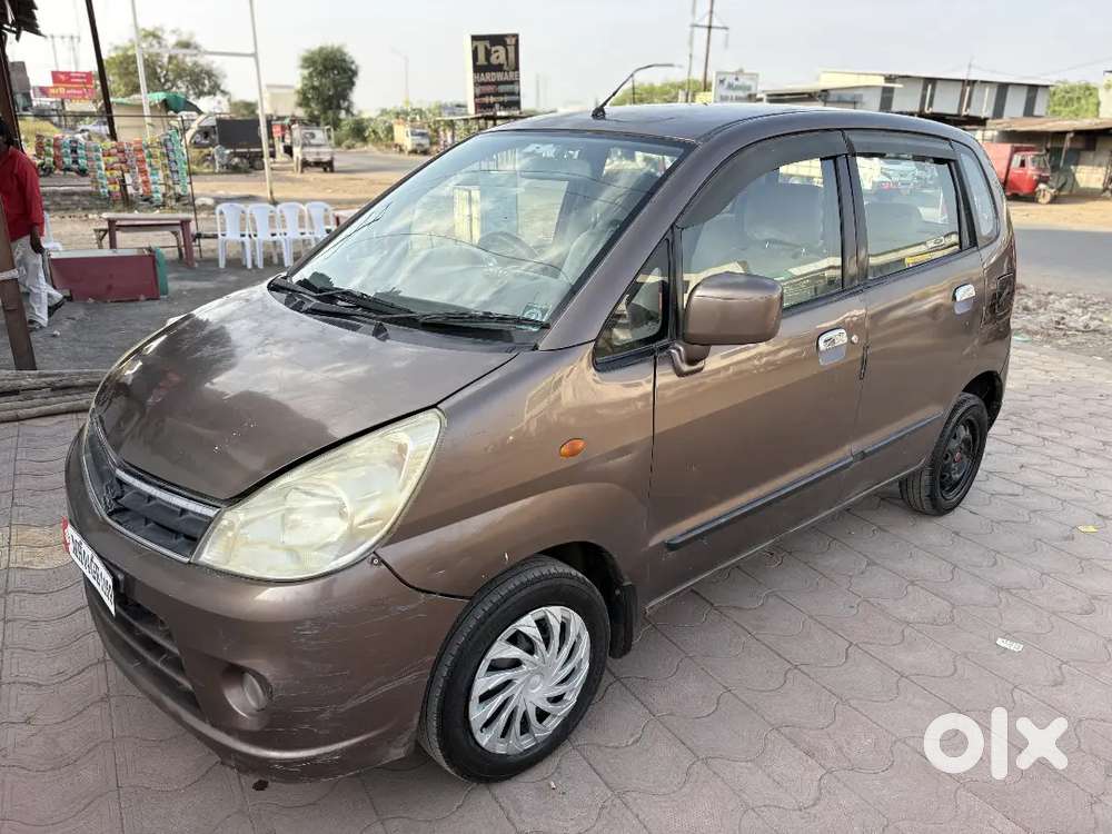 Maruti Suzuki Zen Estilo 2010