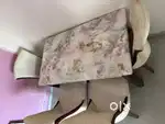 Sale Dinning table with 4 chair