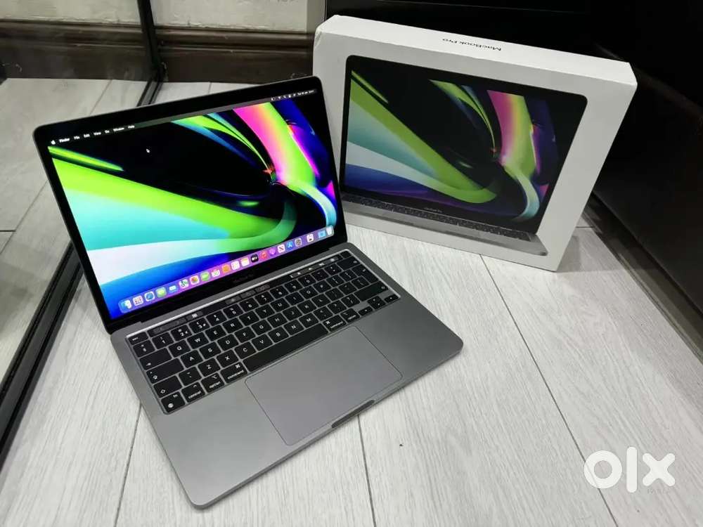 Apple MacBook Pro 13.3” Retina 2020 - 256GB SSD 8GB Ram 8C CPU 8C GPU