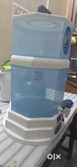 Gravity water filter
