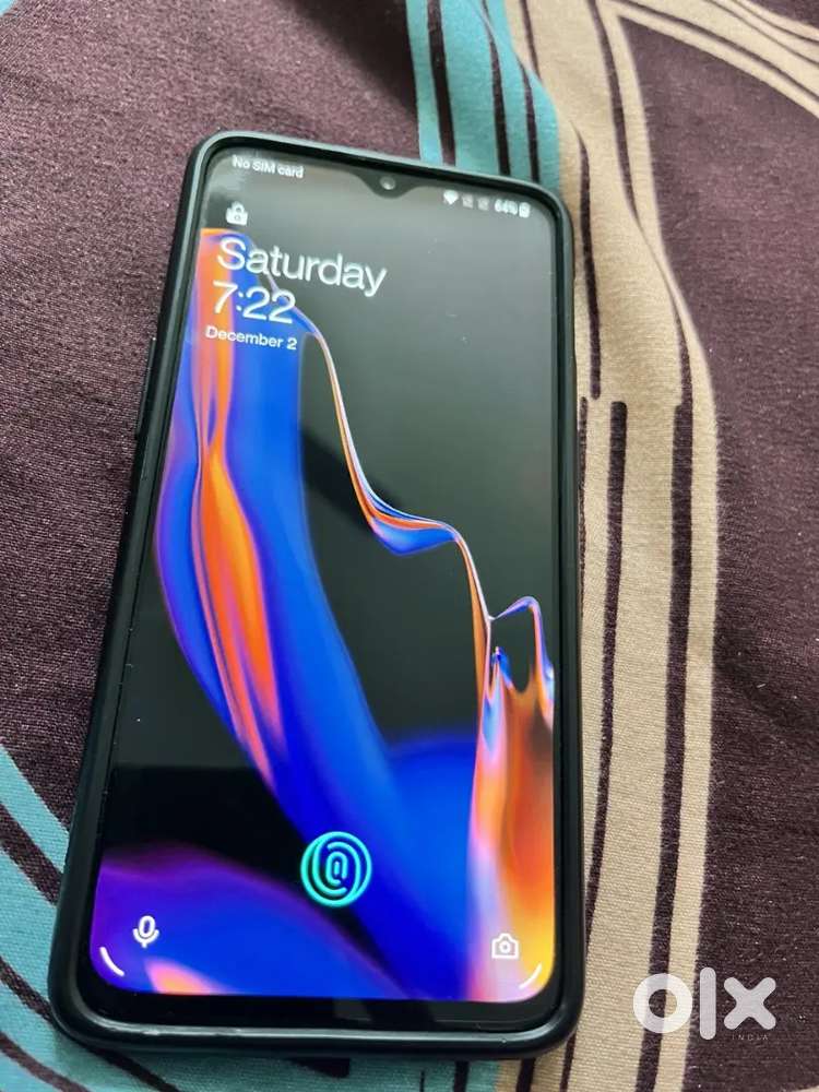 One plus 6T 8gb 128 gb in excellent condition