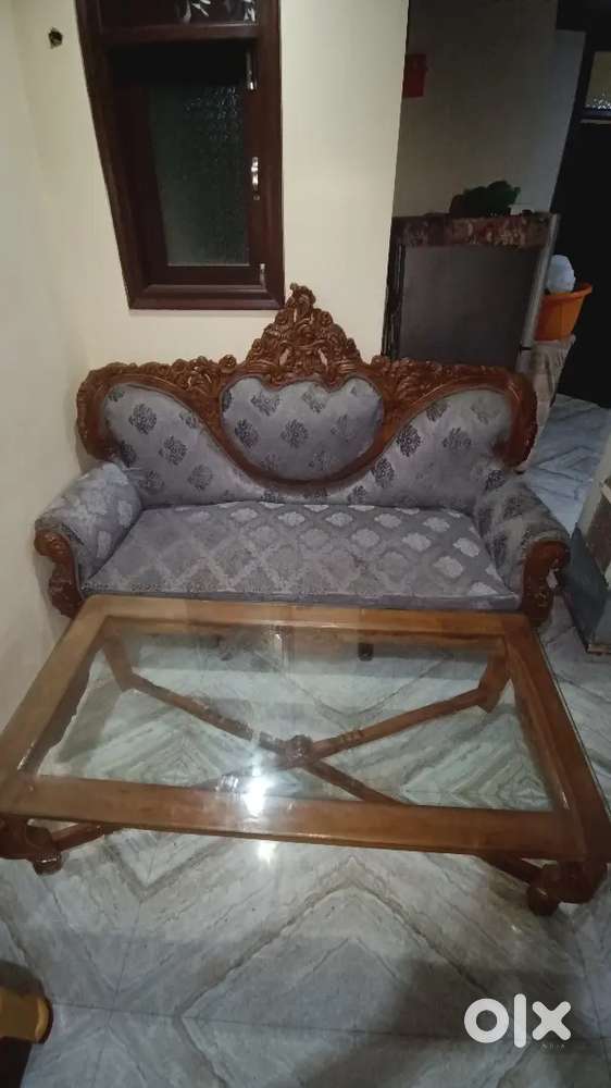This 7 seater sofa is for sale urgently it is big enough for home,