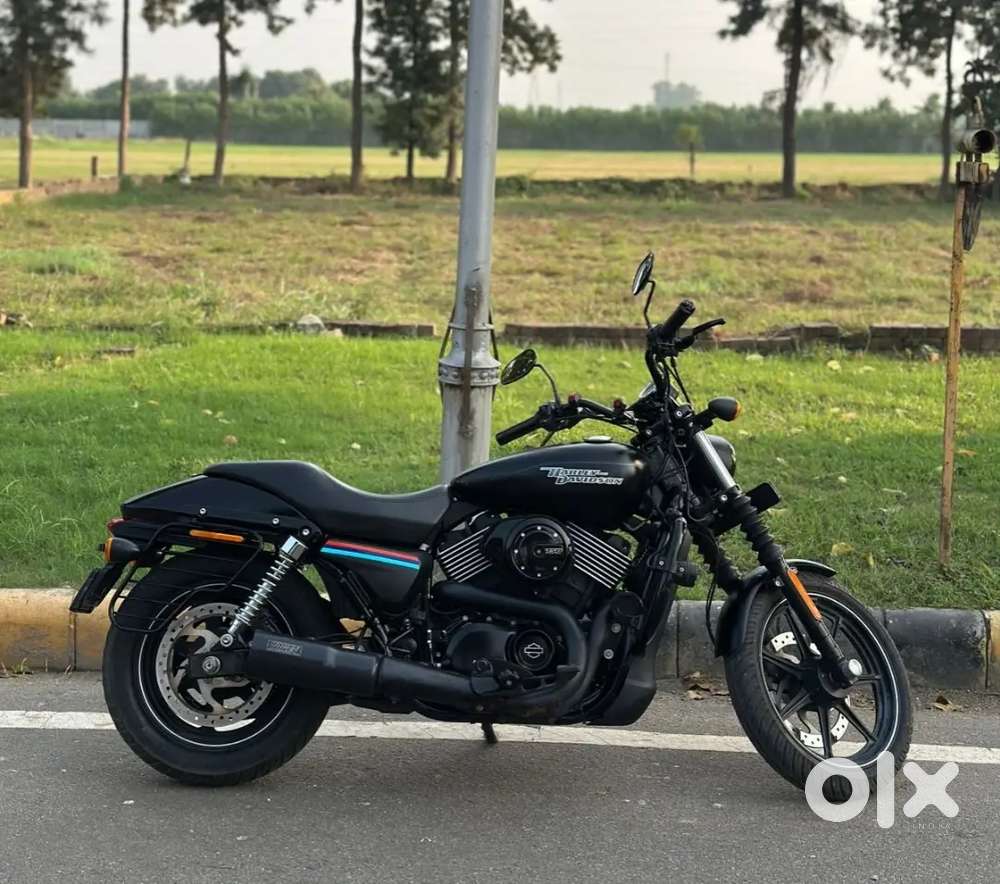 Brand new Harley Street 750 only 4500 driven with company record.