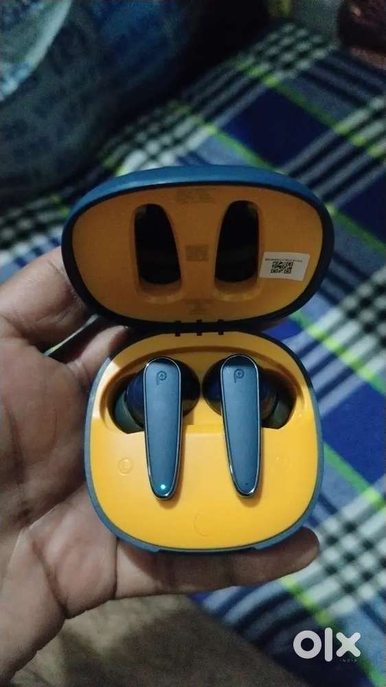Lava probuds t24 good condition