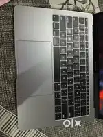MacBook Pro (13-inch, 2017, Two Thunderbolt 3 ports)