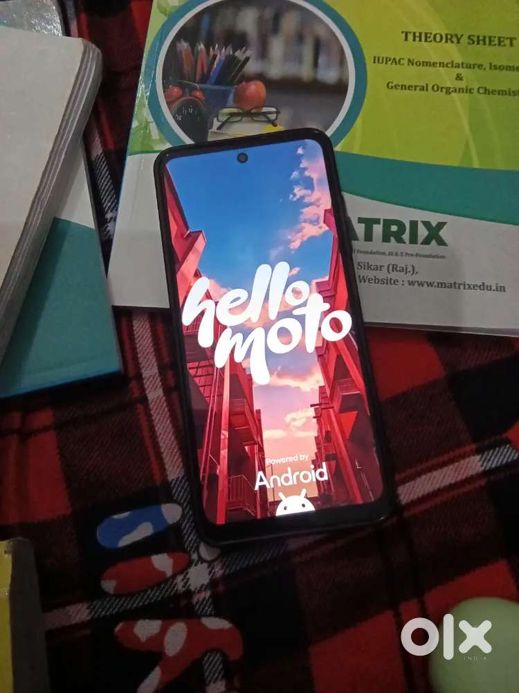 Motorola phone selling