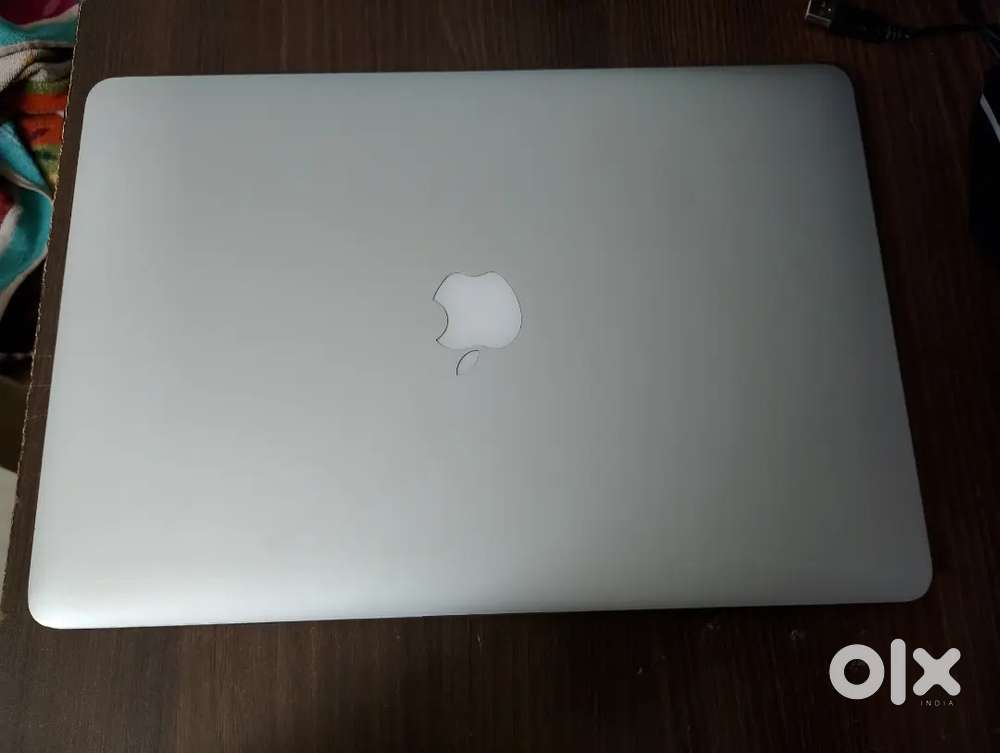 MacBook pro 2015 Model i7 16gb 256gb