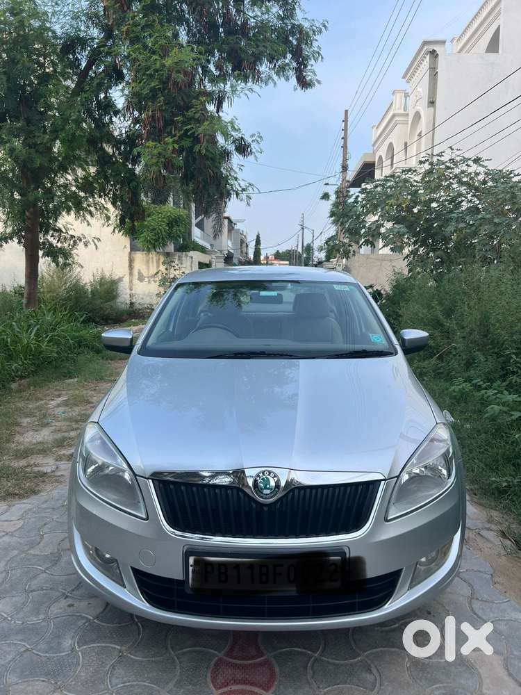 Skoda Rapid 2011-2013 Ultima 1.6 TDI Ambition Plus, 2013, Diesel