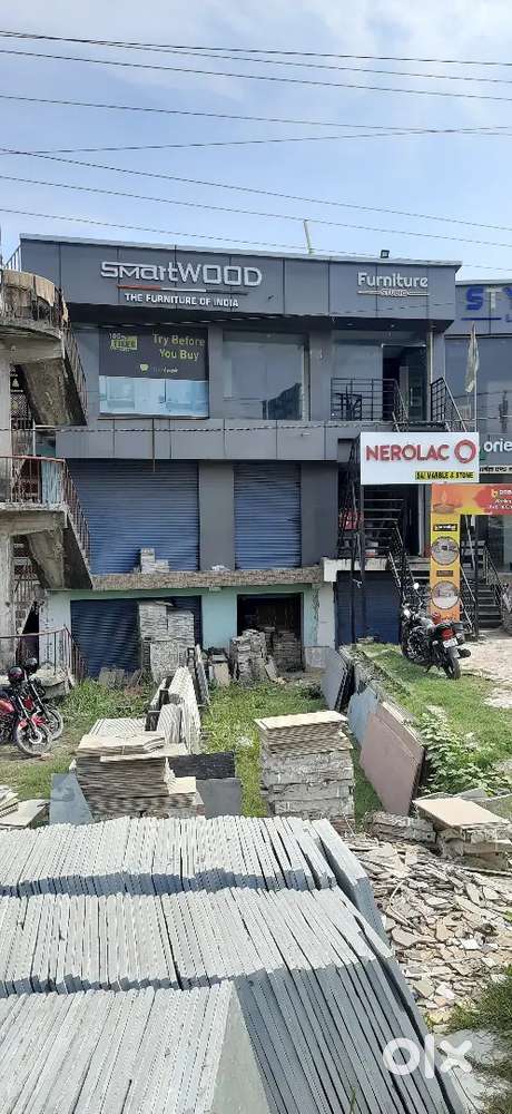 Prime 3-floor commercial space for rent