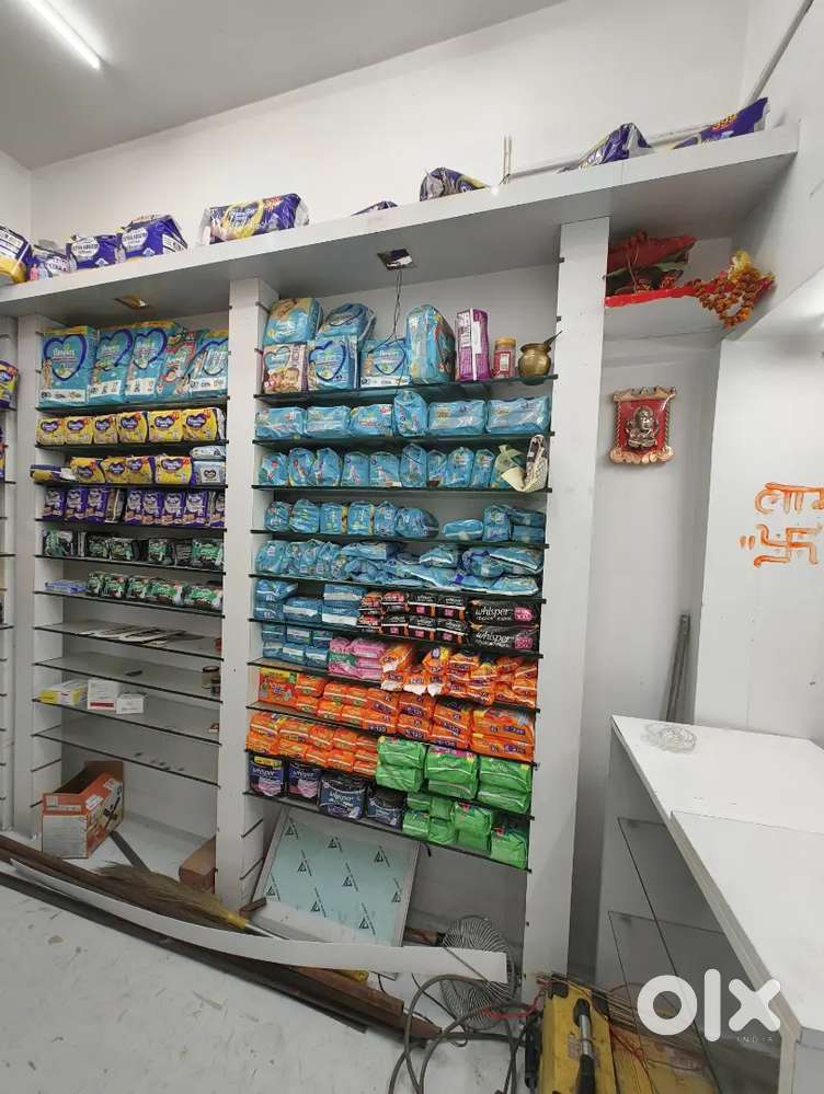 Required Staffs and Workers For Pharmacy/ Medicine Shop