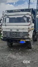 2015 2518 tata