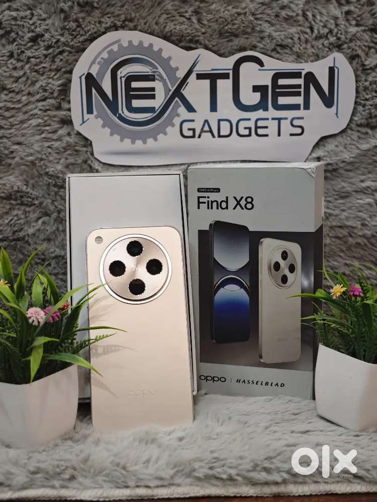 Oppo Find X8 (12/256GB, 4 Months warranty left)