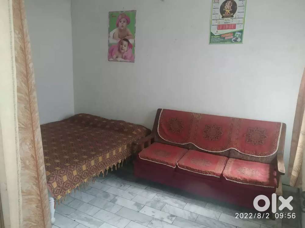 Room for rent girls only