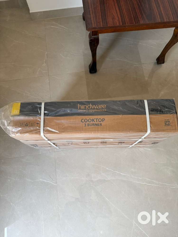 New sealed hindware 3 burner cooktop at 40% discount from MRP