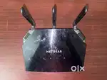 Netgear R6850 AC2000 Dual Band Gigabit Wall Mount Router (Black)