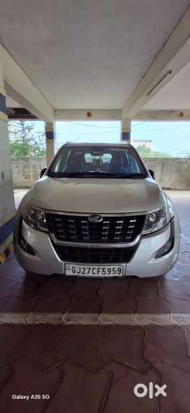 Mahindra XUV500 2018