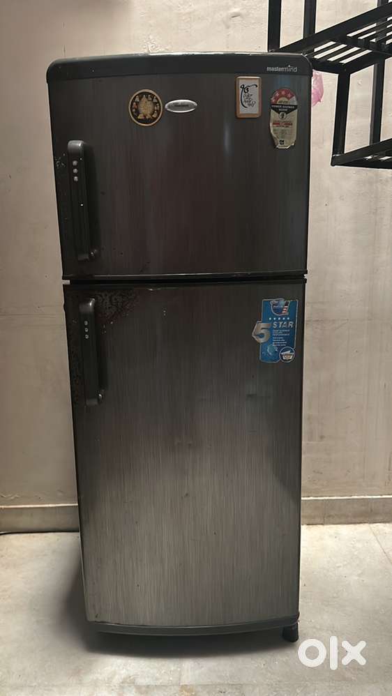 Whirlpool 2 door fridge