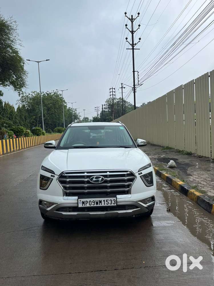 Fully Loaded Creta 2022 Petrol Well Maintained