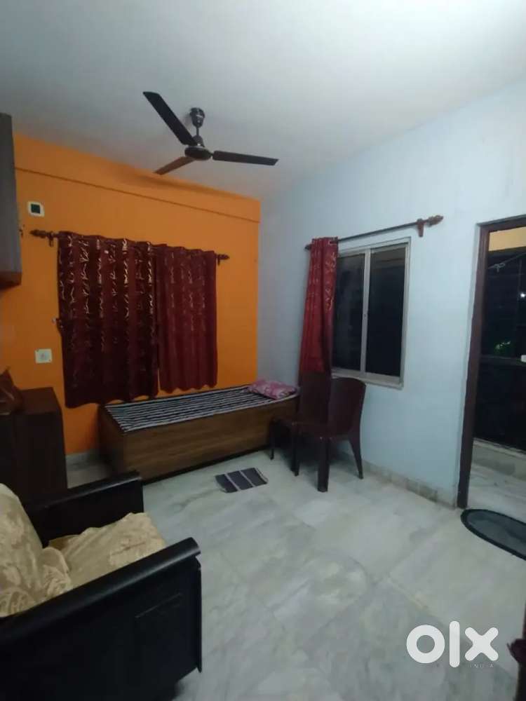 Flat rent near Jayashree Park, Behala