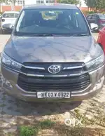 Toyota Innova Crysta 2017 Diesel Well Maintained