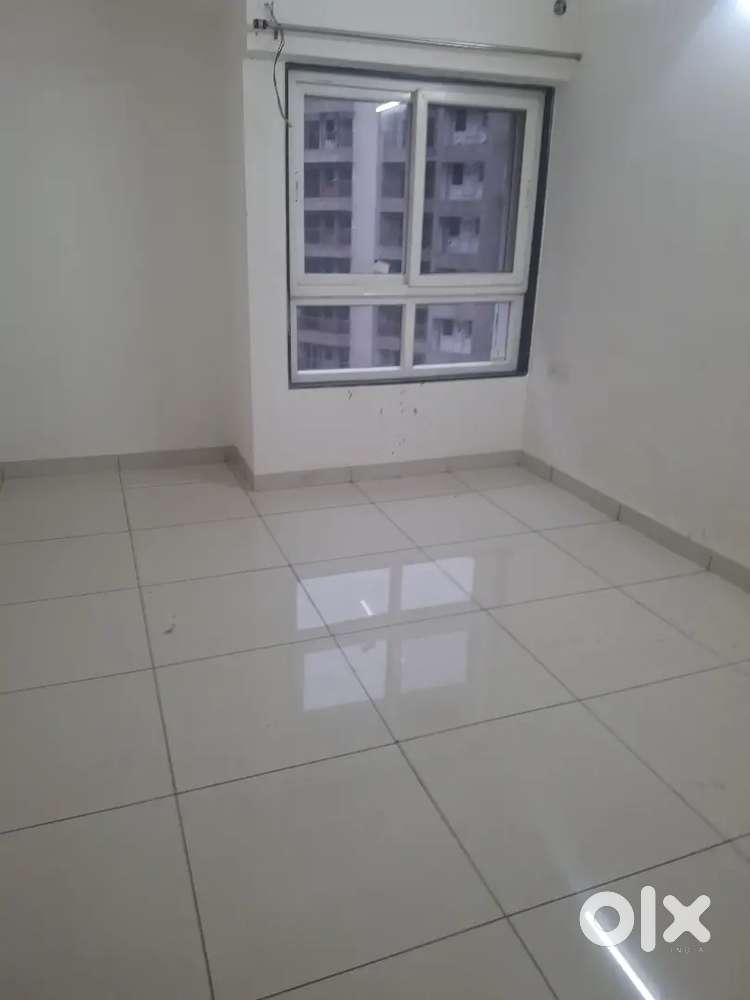 High park 2bhk, 4bhk apartment new available for rent