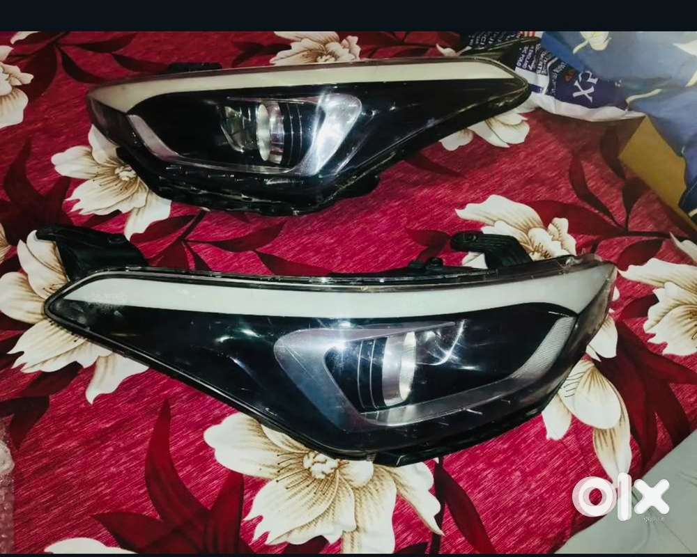 Hyundai i 20 top model led headlights set