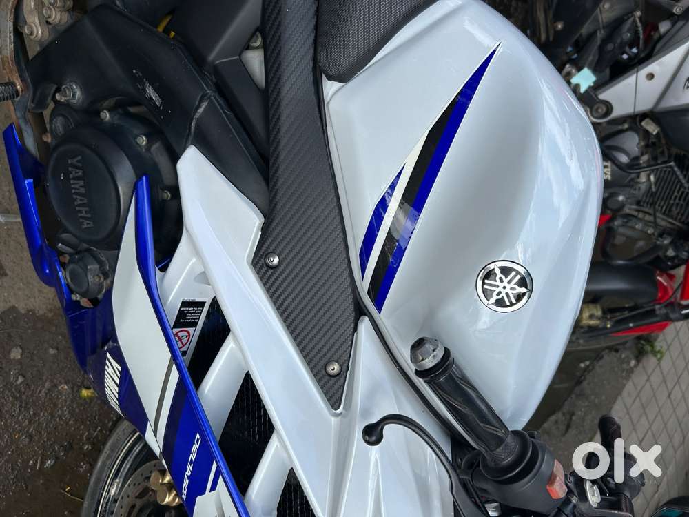 R15 v2 Special Edition