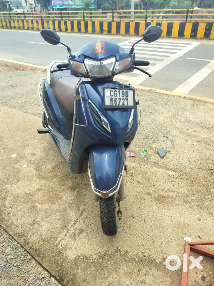 Very good condition one hand Activa 6G