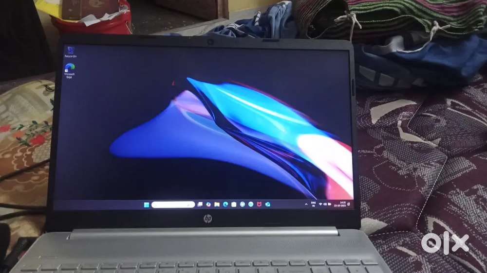 HP 15s AMD Ryzen 3 Dual Core 3250U
