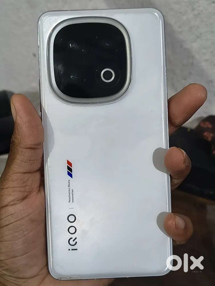 vivo iQOO 13, 7 Month old