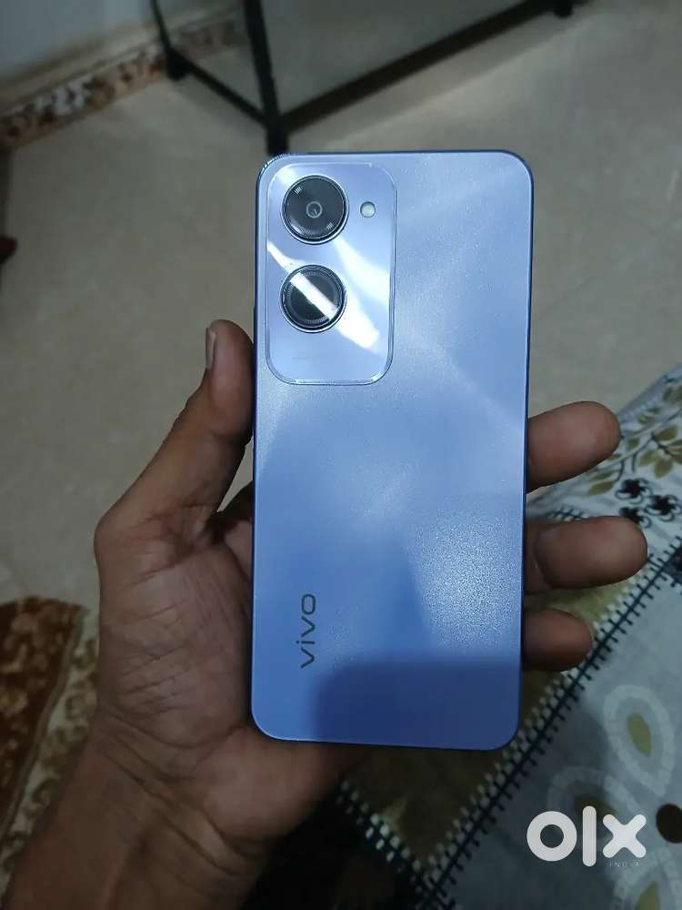 Y83 Best condition in warranty android 15
