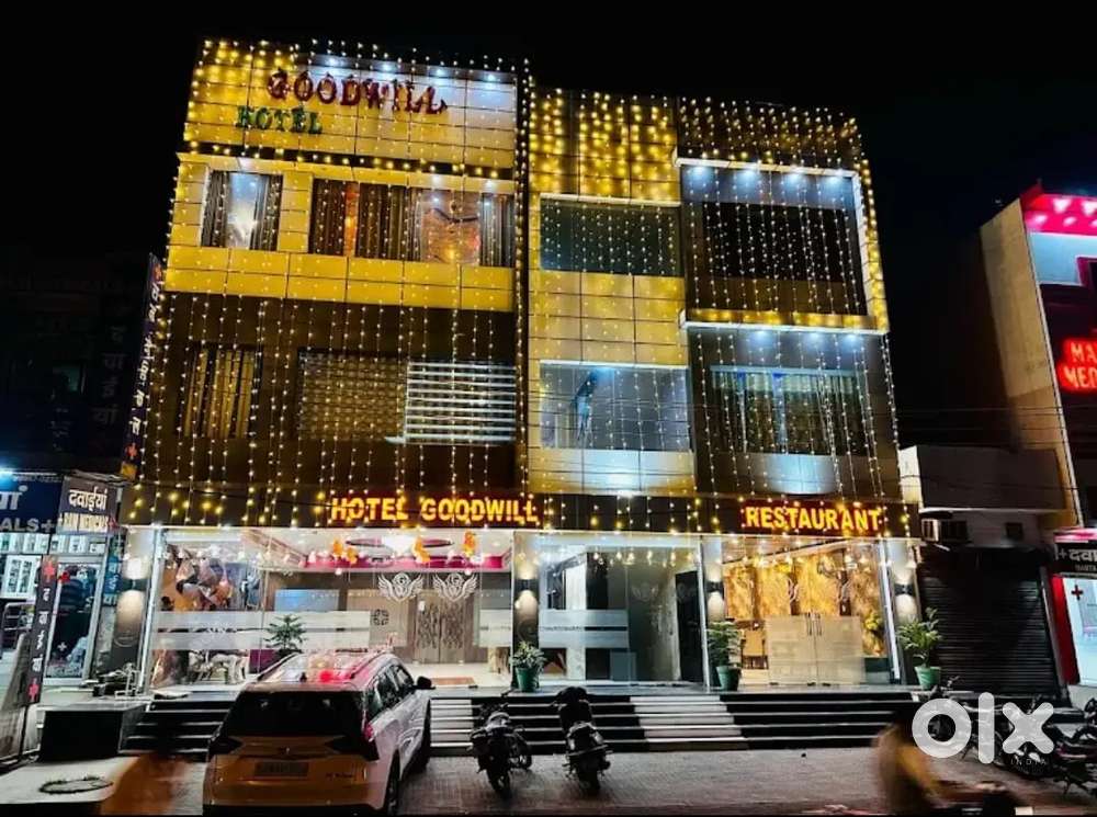 Receptionist or front office executive