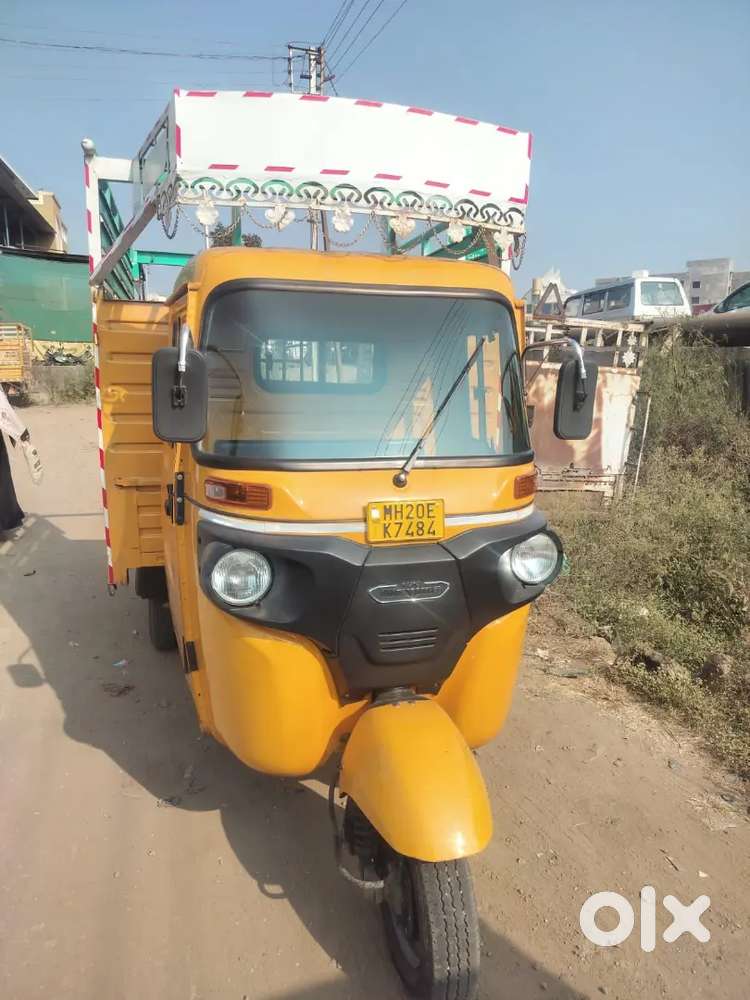 Bajaj Maxima 3wheeler loading latest model very good condition