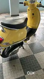 Very well mainteoned single handed vespa yellow colour fancy number