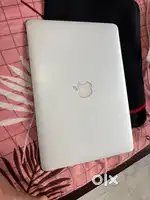 macbook air 13-inch early 2015 in very neat and perfect condition